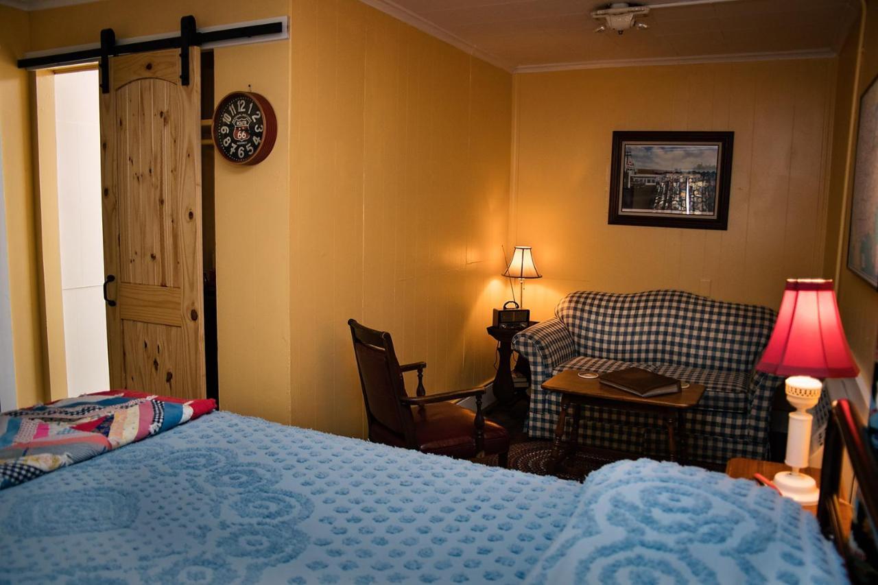 Rockwood Motor Court Motel สปริงฟิลด์ ภายนอก รูปภาพ